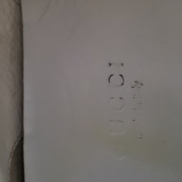 Vintage Gucci Sneakers - Picture 4 of 9